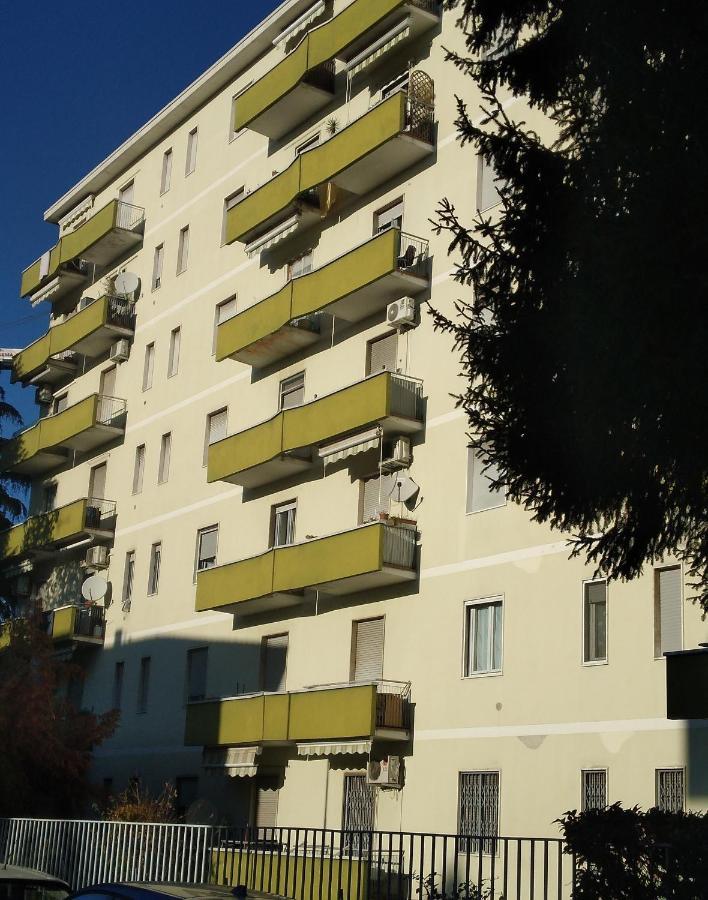 Spazioso Appartamento Parabiago Εξωτερικό φωτογραφία